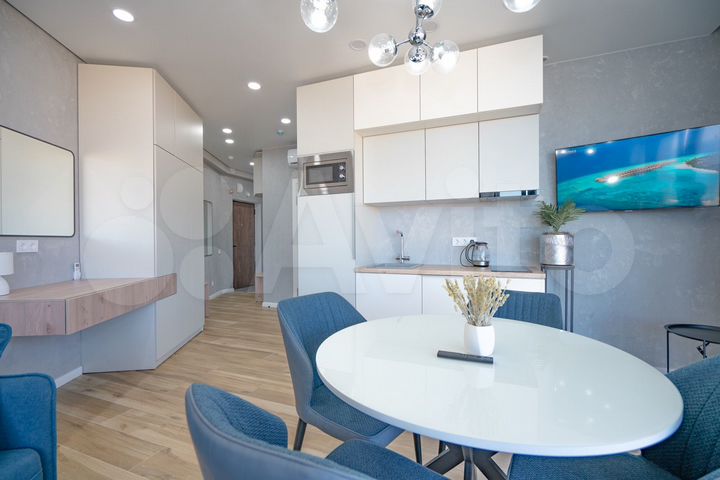 2-к. квартира, 55 м², 10/16 эт.