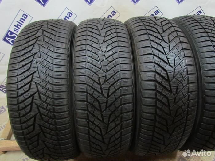 Yokohama BluEarth Winter V905 235/55 R20 98L