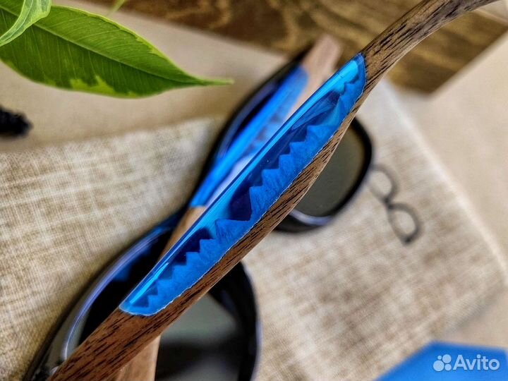 Солнцезащитные очки 