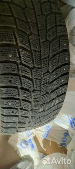 Michelin X-Ice North 225/50 R17