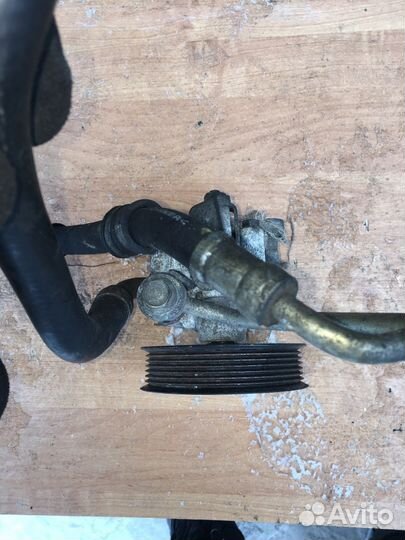 Насос гур Тойота Авенсис Toyota Avensis 2.4