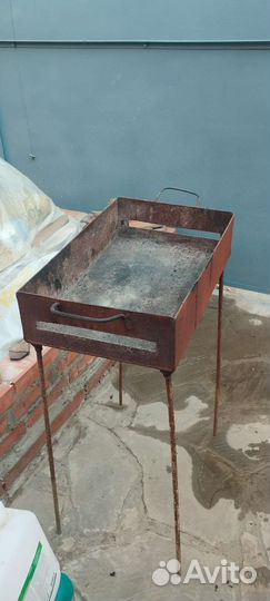 Мангал на ножках