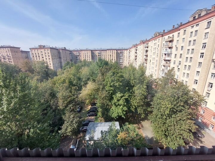 3-к. квартира, 81 м², 8/9 эт.