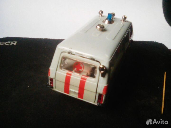 Модель раф-М 22031 (скорая помощь)