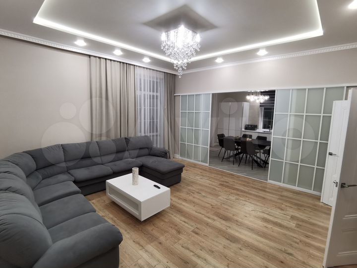 Коттедж 175 м² на участке 9 сот.