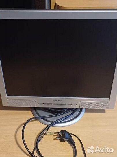 Монитор Philips