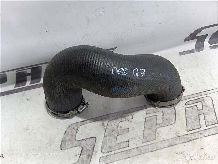 Патрубок интеркулера Audi Q7 4L 3.0 BUG 2007