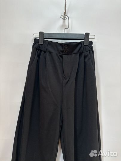 Брюки черные летние