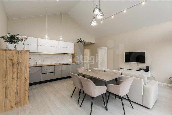 Дом 137 м² на участке 8 сот.