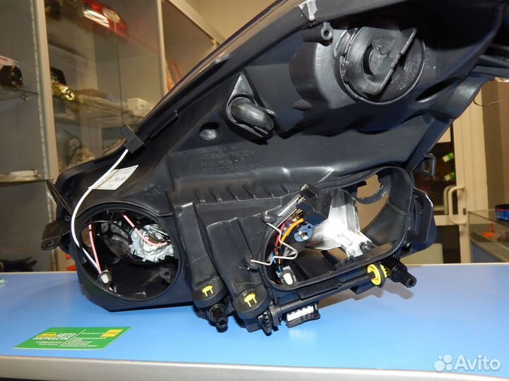 Фара левая правая Opel Corsa D на заказ