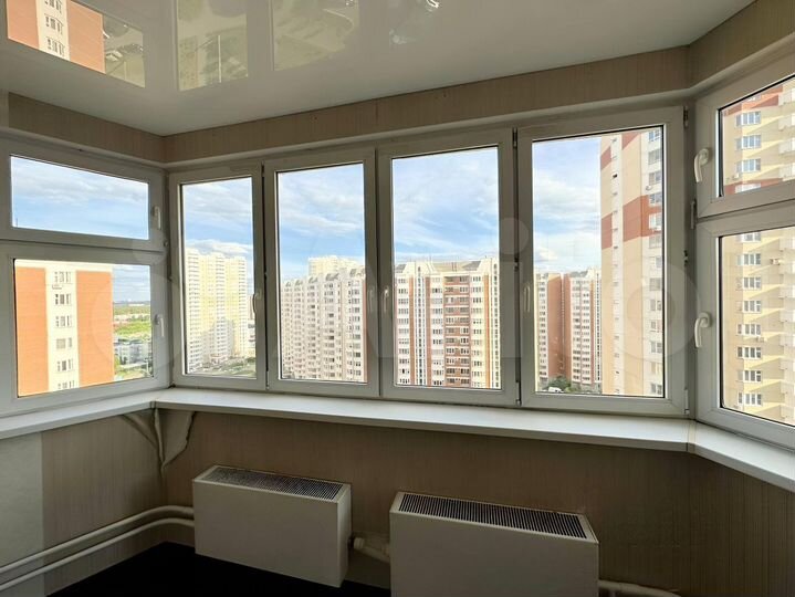 2-к. квартира, 93 м², 16/25 эт.
