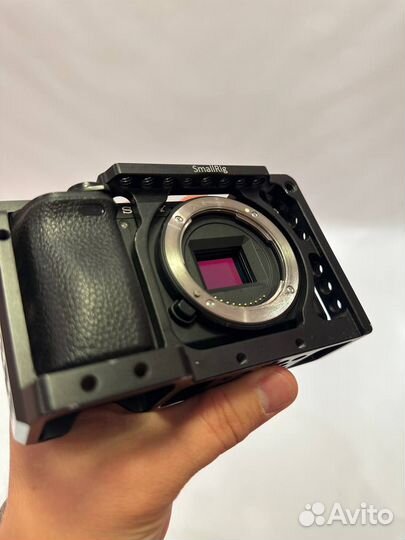 Sony alpha 6300 body + клетка