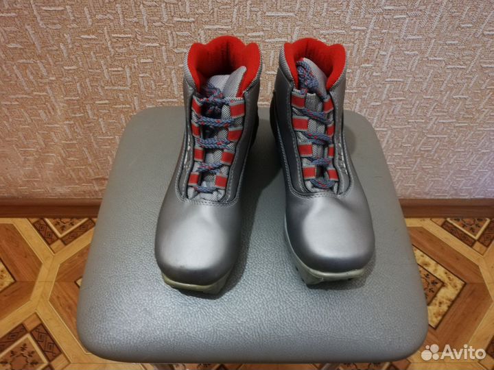 Лыжные ботинки Marax (размер 34)