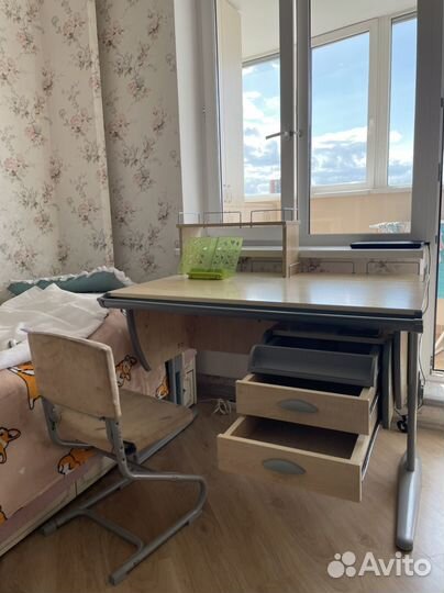 Растущая парта дэми