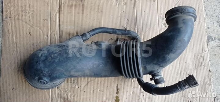 Патрубок воздушного фильтра Scania P 5 2011