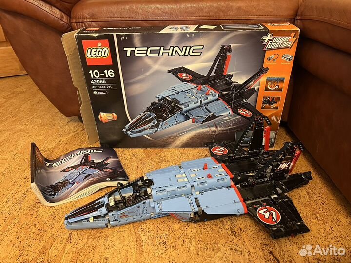 Lego Technic 42066 Сверхзвуковой истребитель