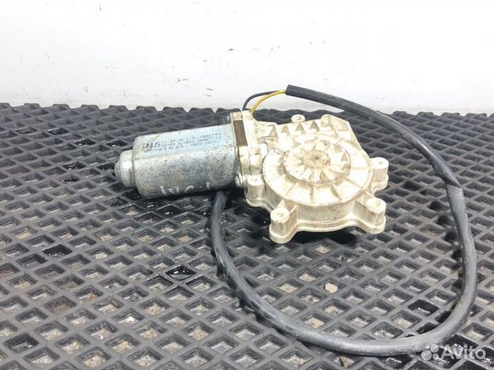 Мотор стеклоподъемника Iveco Stralis