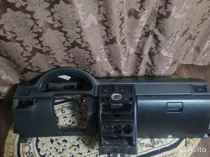 Панель priora 1