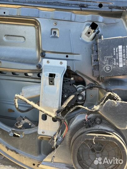 Моторчик стеклоподъемника Mercedes-Benz C-класс