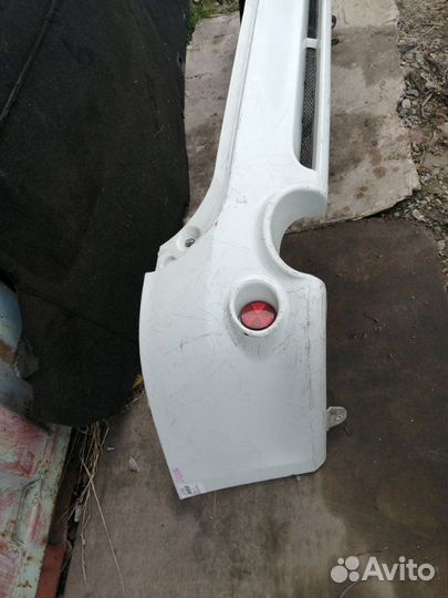 Бампер задний Nissan Serena C25