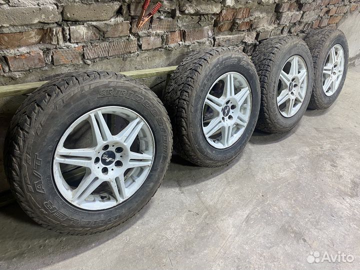 Bridgestone Dueler A/T 697 205/70 R15