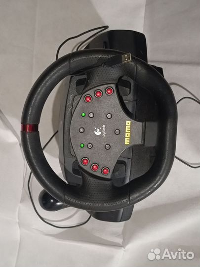 Руль Logitech Momo Racing
