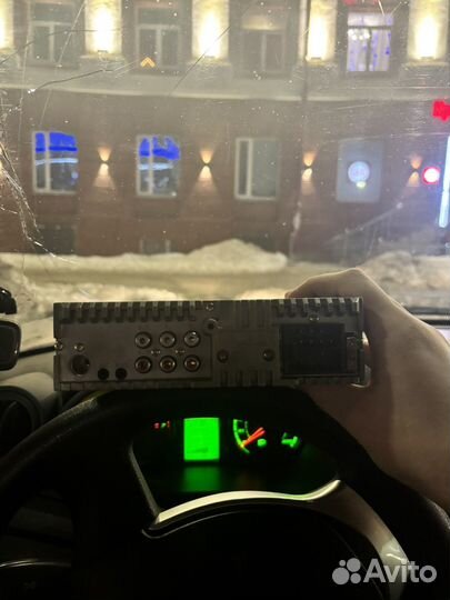 Магнитола Аура