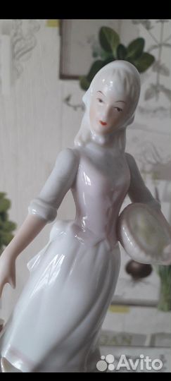 Фарфоровые статуэтки девушка с гусями гдр редкая