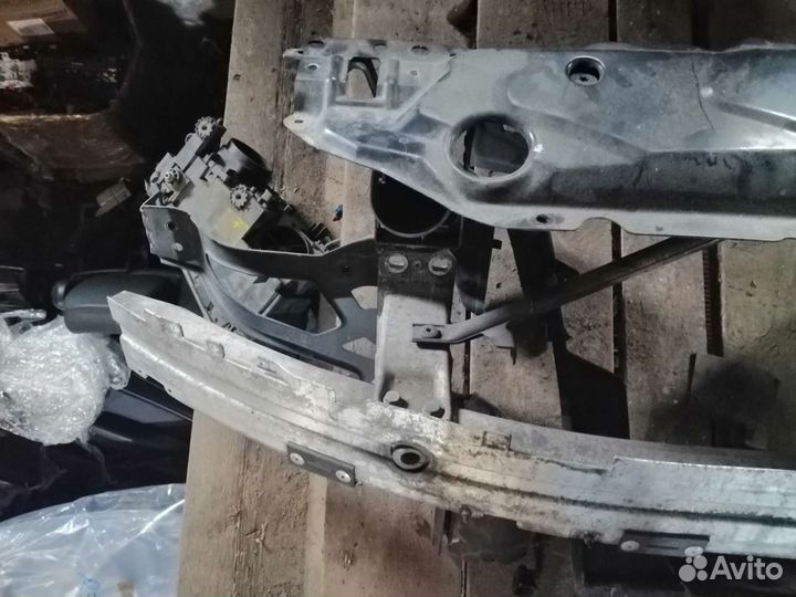 Передняя панель телевизор BMW е60 Бмв
