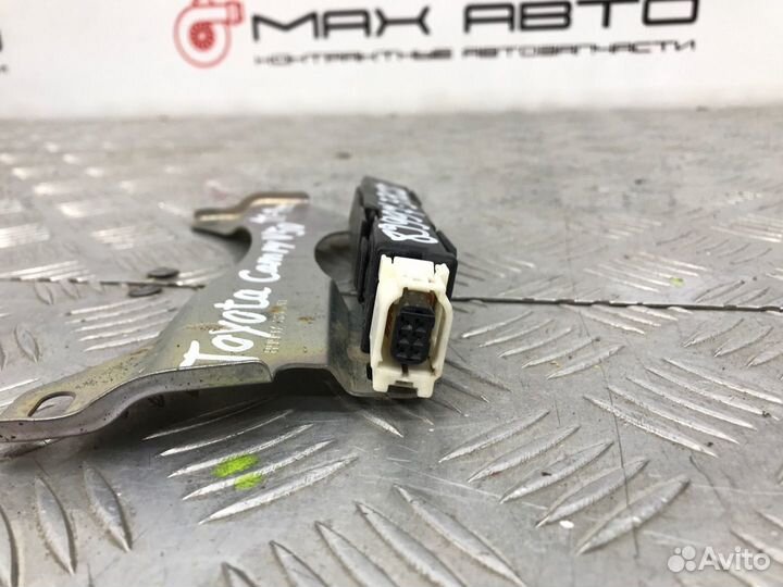 Б/У антенна ключа (багажника ) Toyota Camry ACV51