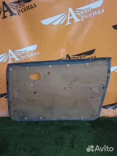 Обшивка боковой двери передняя Daewoo Nexia седан