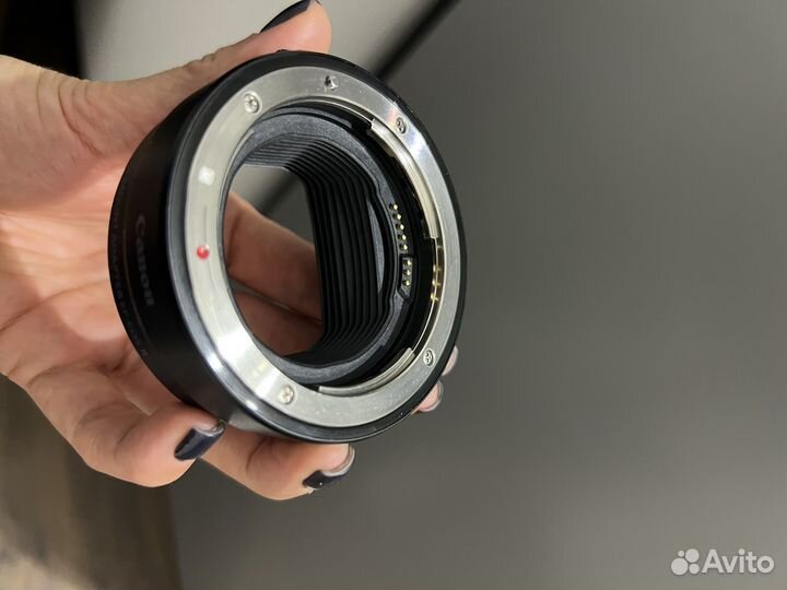 Адаптер Canon Mount Adapter EF-EOS R