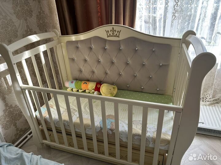 Продается детская кроватка с матрасом