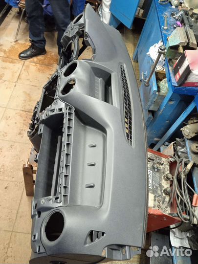 Торпедо renault Duster дорестайл