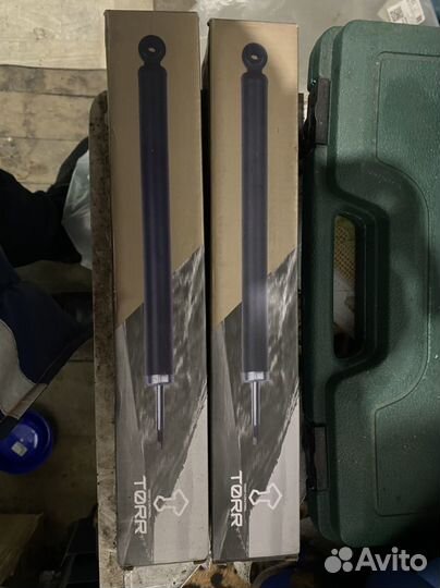 Задние стойки