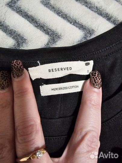 Футболка reserved