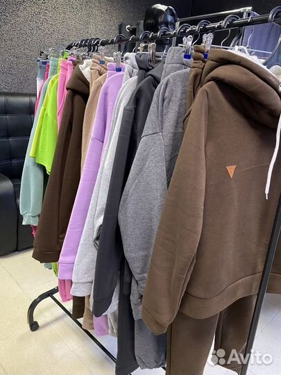 Спортивные костюмы