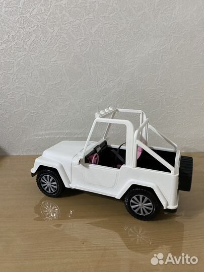 Внедорожник для куклы барби