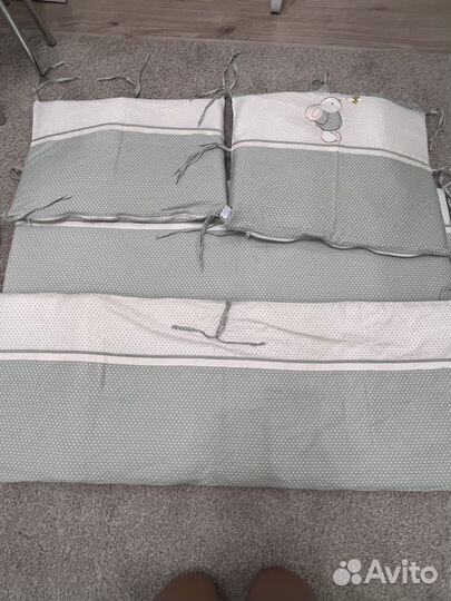 Комплект бортиков в детскую кроватку