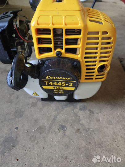 Триммер бензиновый champion t444s 2