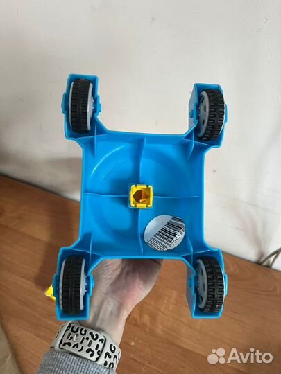 Подъемный кран игрушка