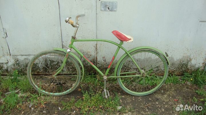 Старинный велосипед орленок горбатый 1960 года