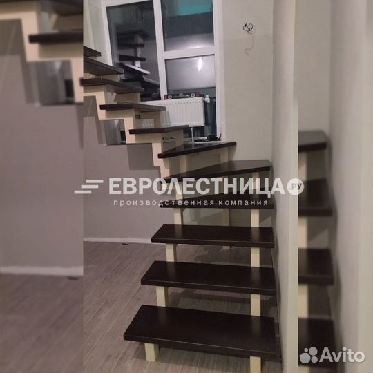Лестница на металлическом каркасе