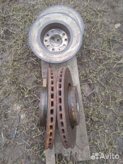 Тормозные диски Фольксваген Пассат в6