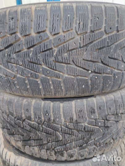 Nokian Tyres Hakkapeliitta 7 285/60 R18 116T