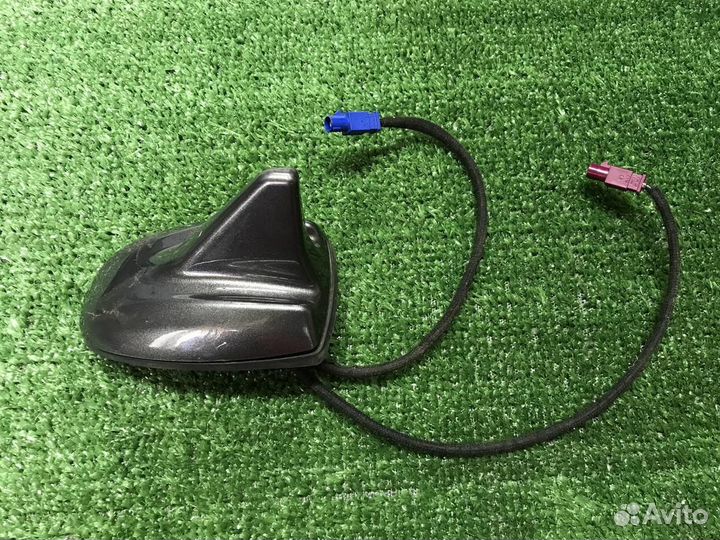 Антенна Maserati Levante