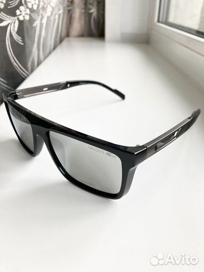 Очки Lacoste зеркальные поляризационные