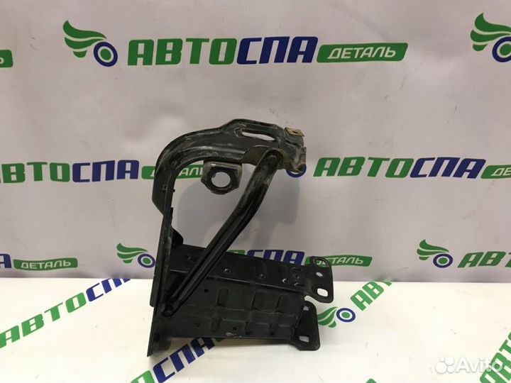 Усилитель лонжерона передний левый Mercedes Benz