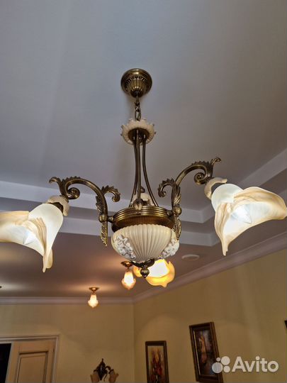 Люстра Италия, с бронзовым элементами