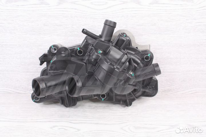 Помпа с термостатом 1,4 TSI Skoda Karoq